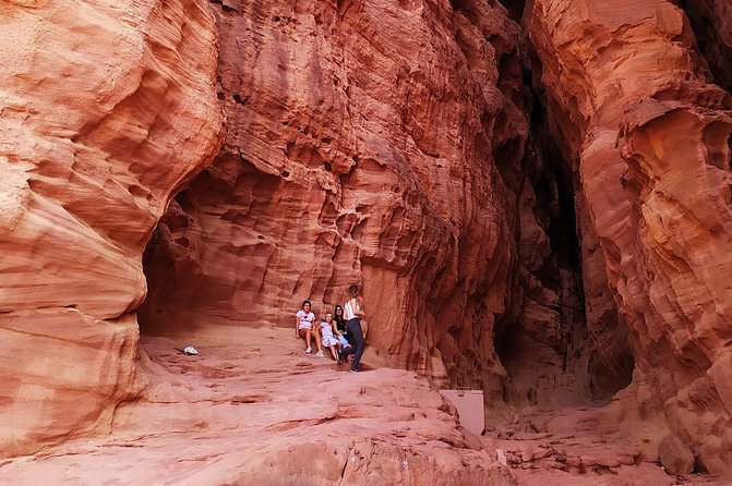 Timna park Jeep tour adventure - The 9:00 am Flow: Pickup, Timna Park Time, and Bedouin Tea