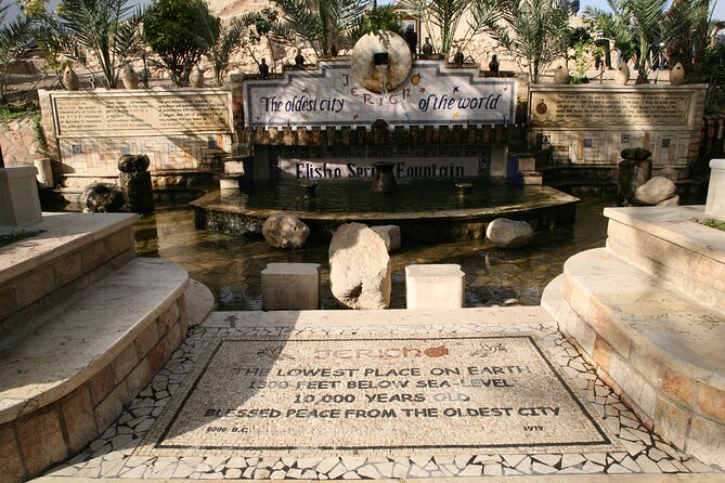 West Bank Tour from Tel Aviv - Ramallah for 3 Hours: Streets, Administration, and Arafat’s Tomb